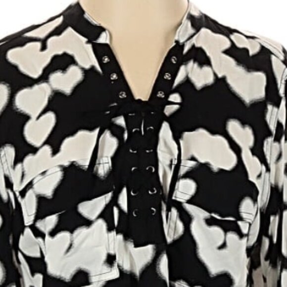 Rock & Republic Size M Long sleeve blouse Black & White Hearts - Picture 3 of 5